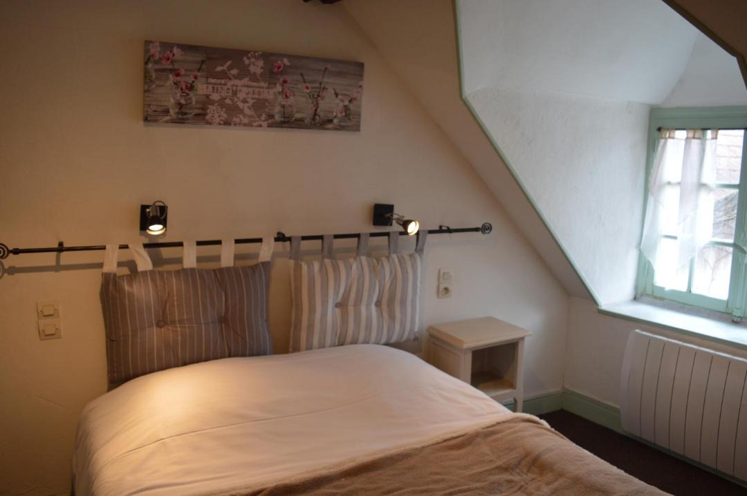 Photo of Bedroom in Vezelay