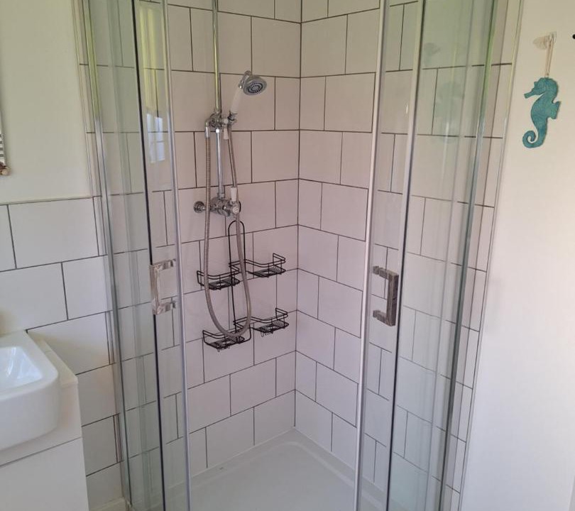 Photo of Bathroom in Llansantffraed