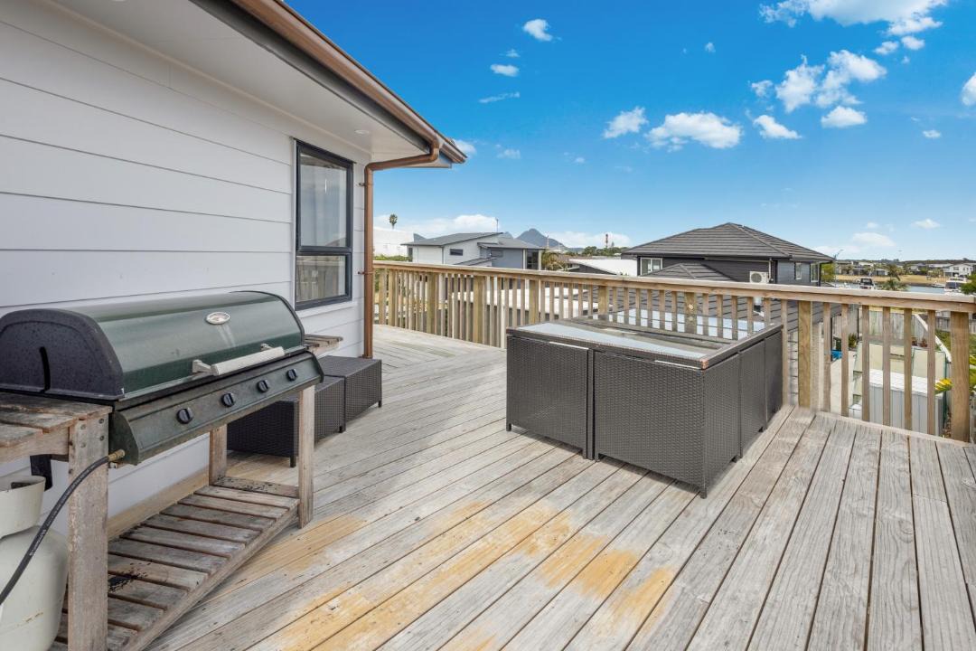 Photo of Others in One Tree Point