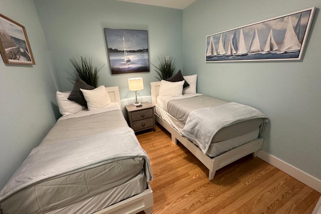 Photo of Bedroom in Off Broadway