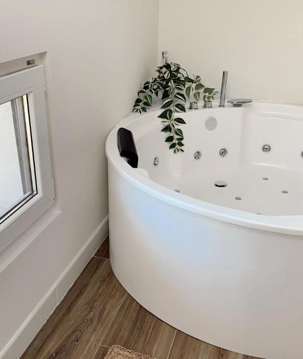 Photo of Bathroom in Orena