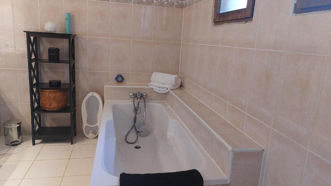 Photo of Bathroom in Noaillan