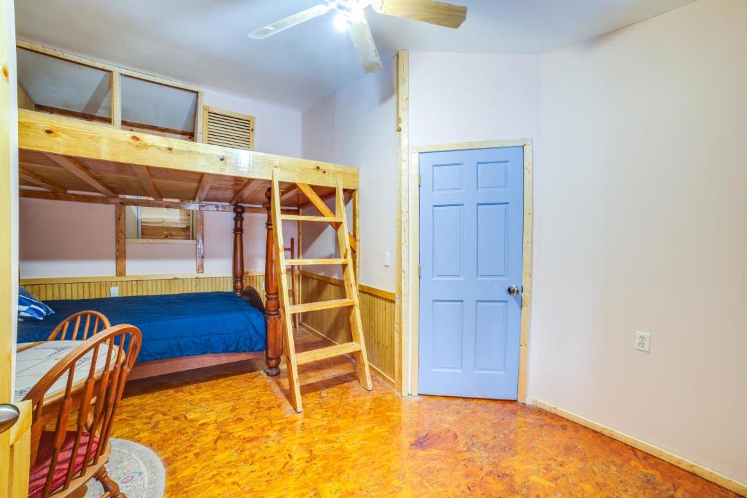 Photo of Bedroom in Elkhart