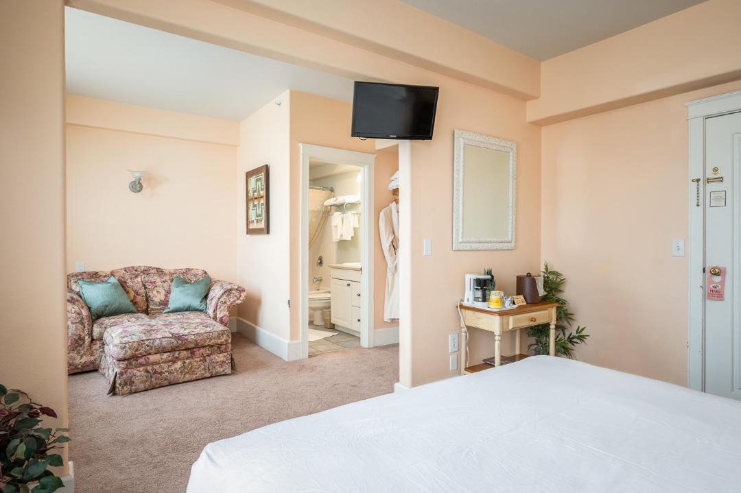 Photo of Bedroom in Condon