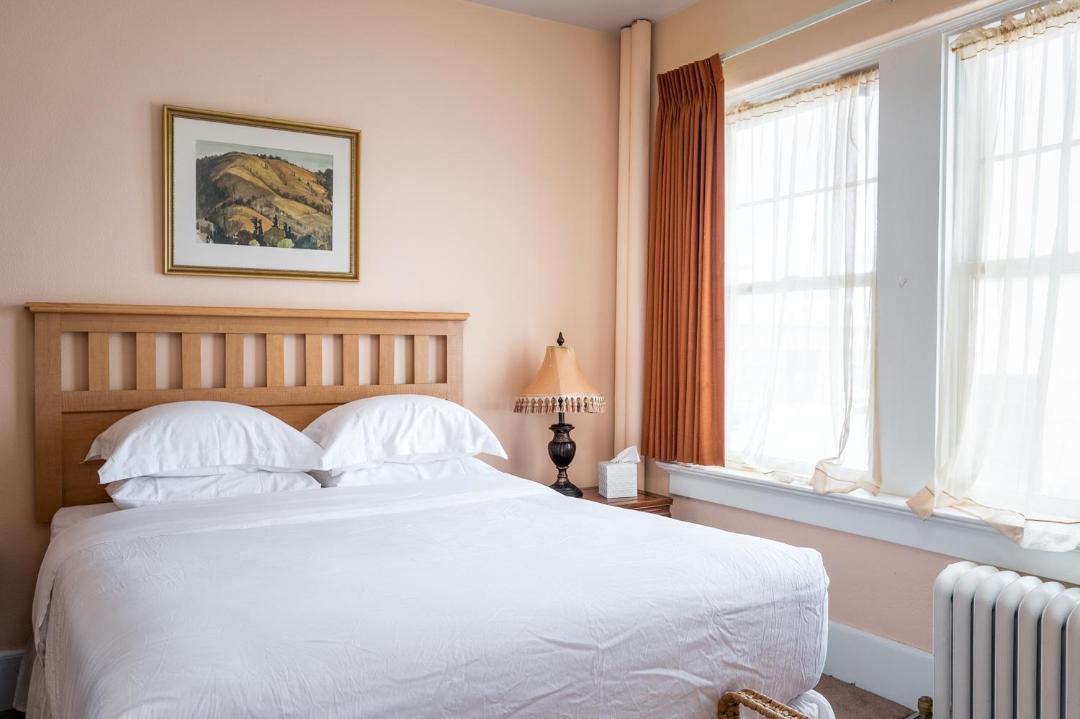 Photo of Bedroom in Condon