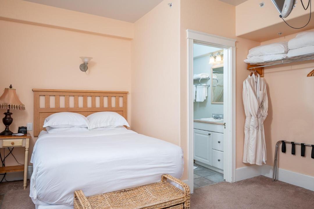 Photo of Bedroom in Condon