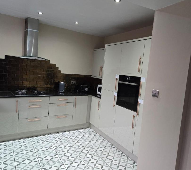 Photo of Kitchen in Roundhay