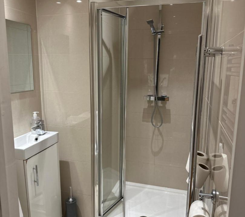 Photo of Bathroom in Peninsula