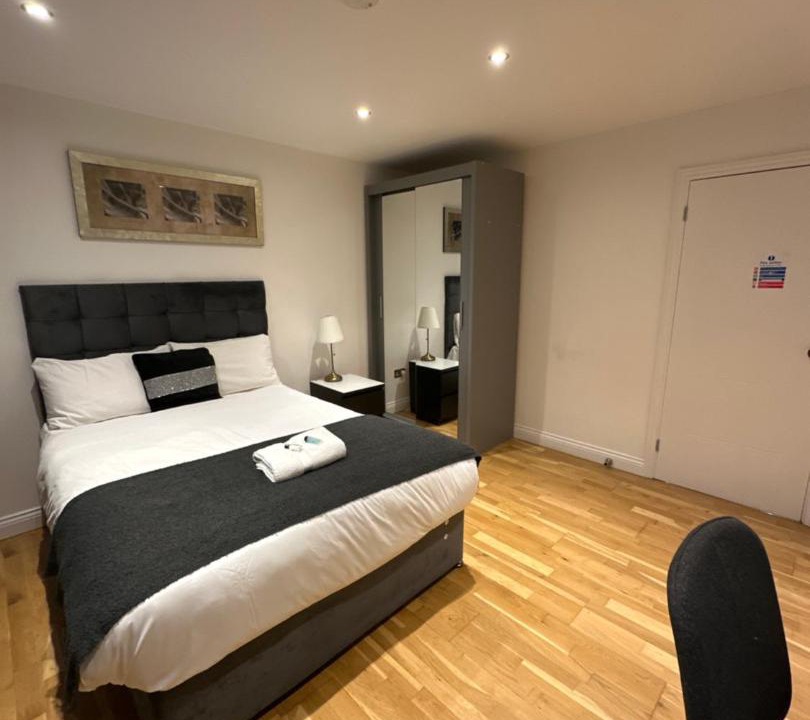 Photo of Bedroom in Peninsula