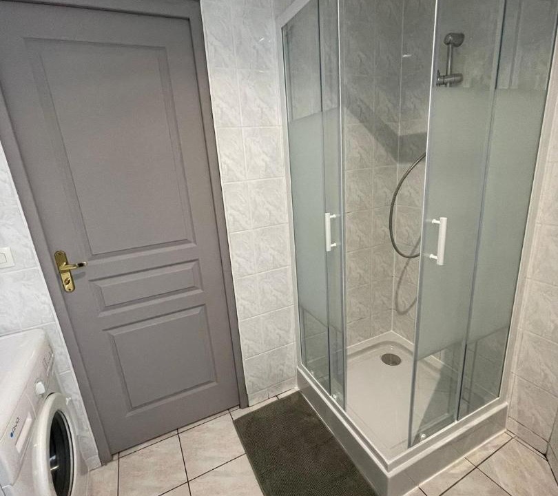 Photo of Bathroom in Issoudun