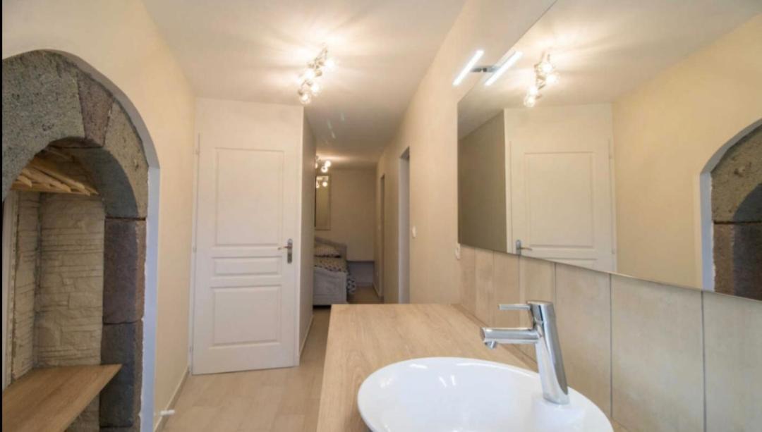 Photo of Bathroom in Montaigut-le-Blanc