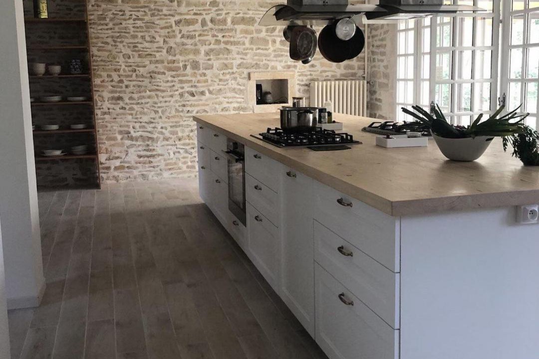 Photo of Kitchen in Druyes-les-Belles-Fontaines