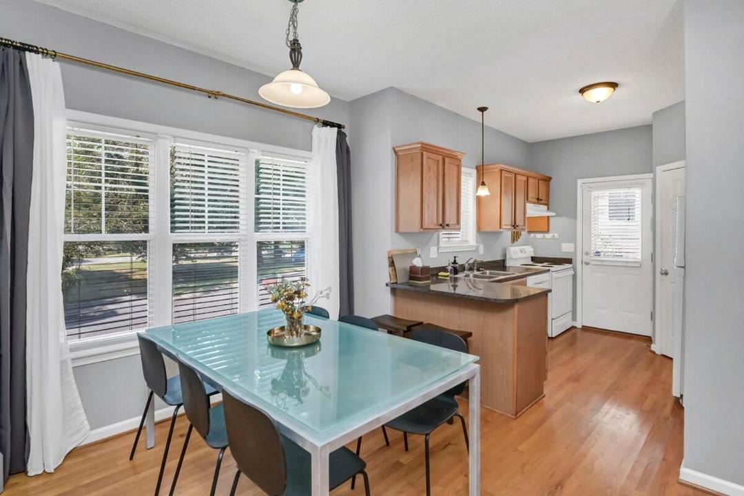 Photo of Kitchen in Rosewood