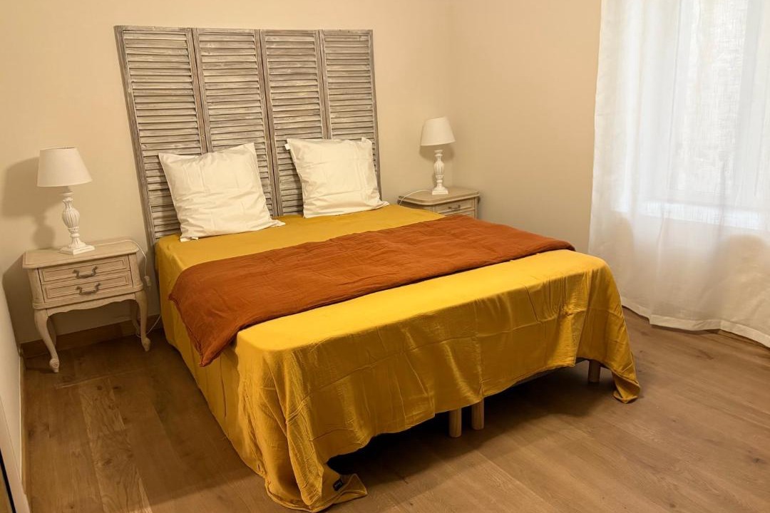 Photo of Bedroom in Savigny-les-Beaune