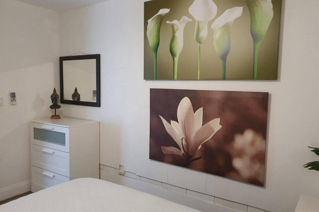 Photo of Bedroom in Central Oakland Park