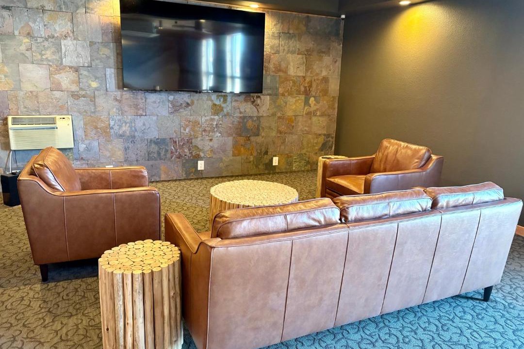 Photo of Livingroom in Pinnacles Entrance Badlands