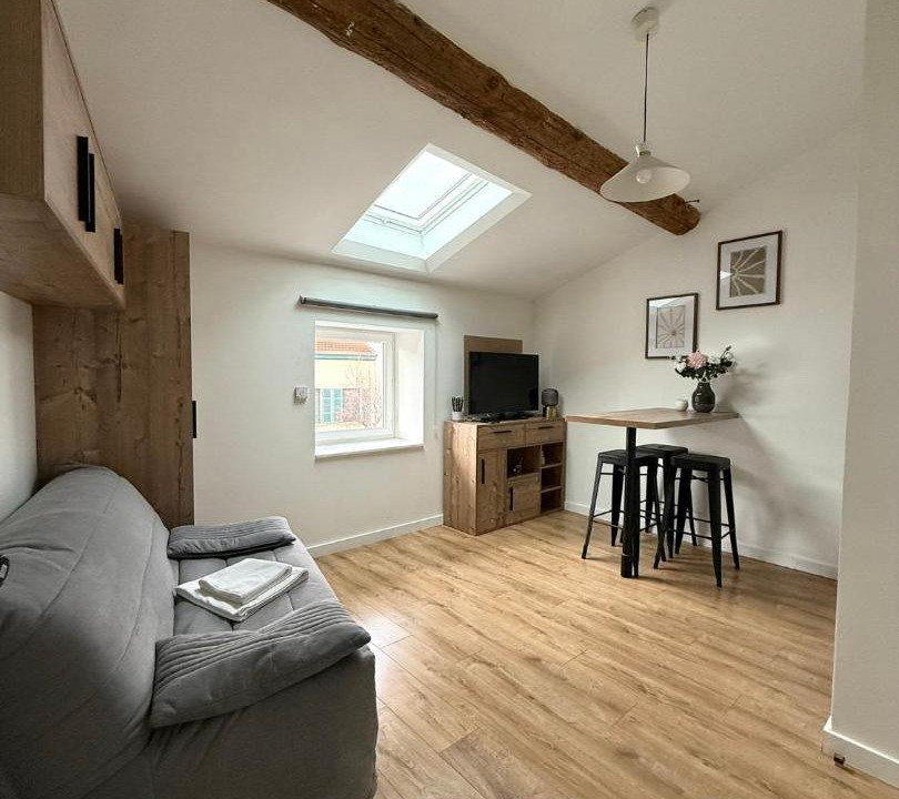 Photo of Others in Champagne-au-Mont-d'Or