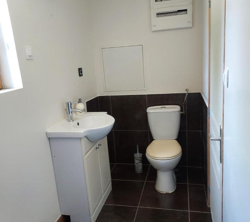 Photo of Bathroom in Clermont-Creans