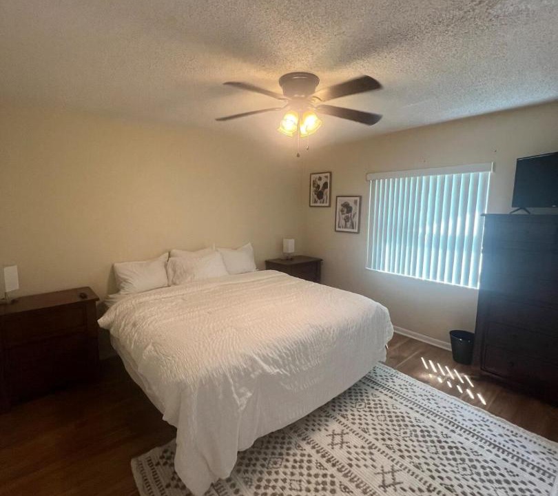 Photo of Bedroom in Cypress Gardens