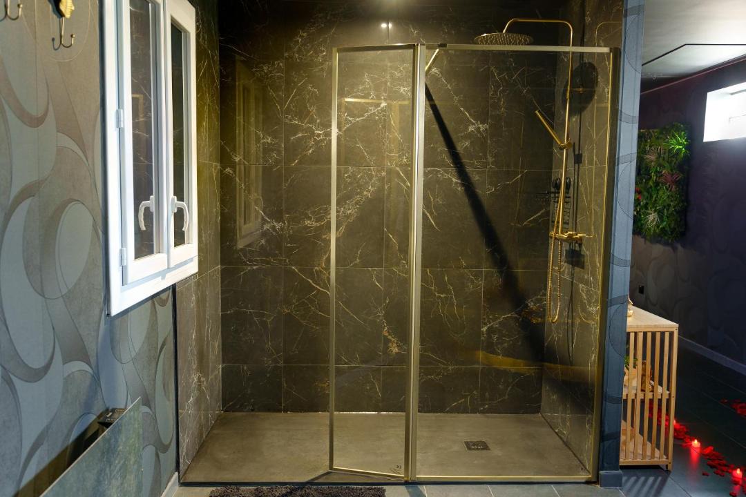 Photo of Bathroom in Auxerre