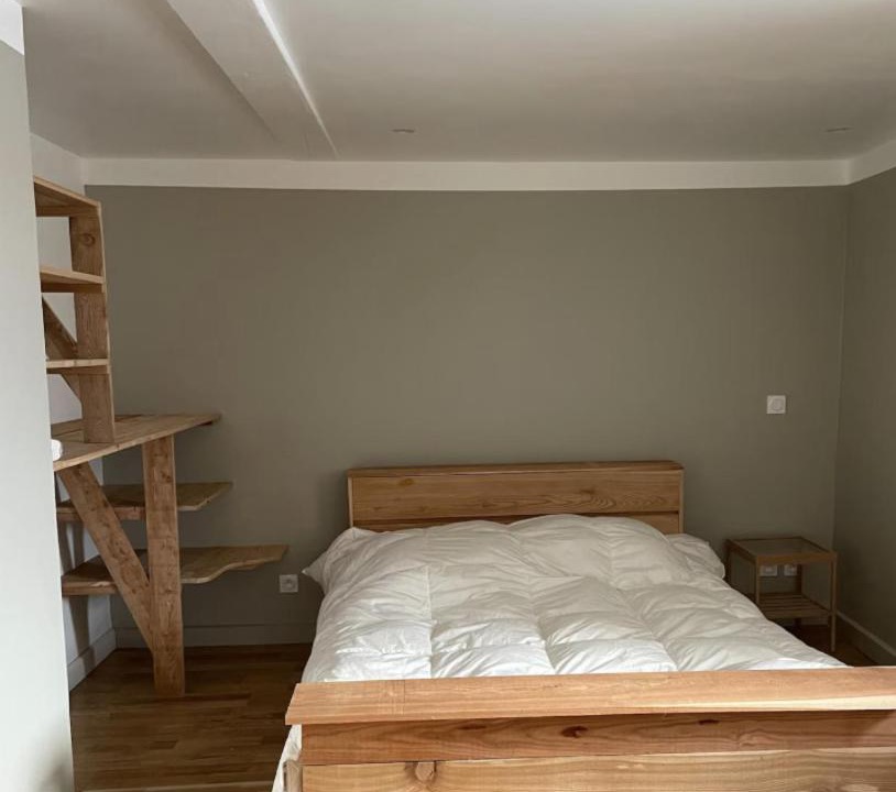 Photo of Bedroom in Real