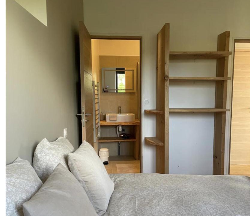 Photo of Bedroom in Real