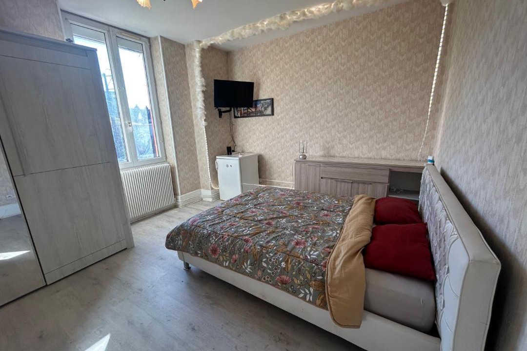 Photo of Bedroom in Montceau-les-Mines