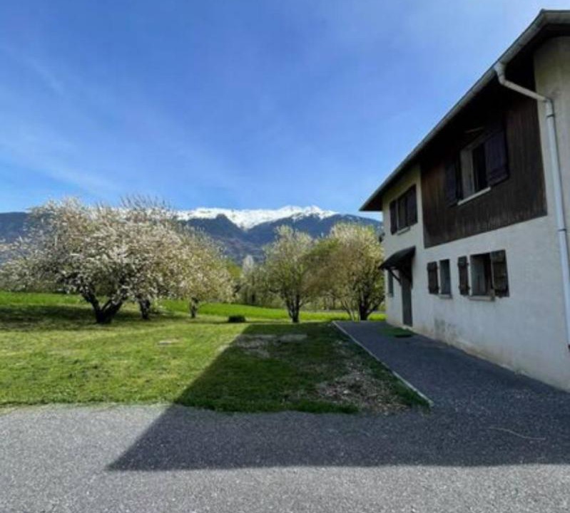 Photo of Others in Montailleur