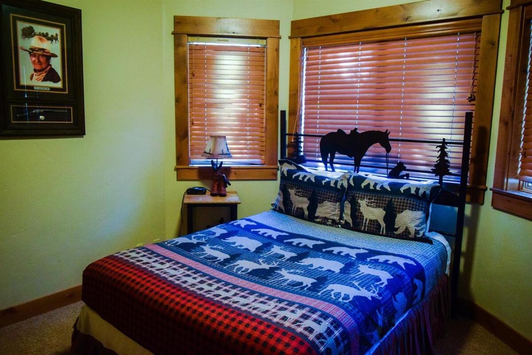 Photo of Bedroom in Deer Park