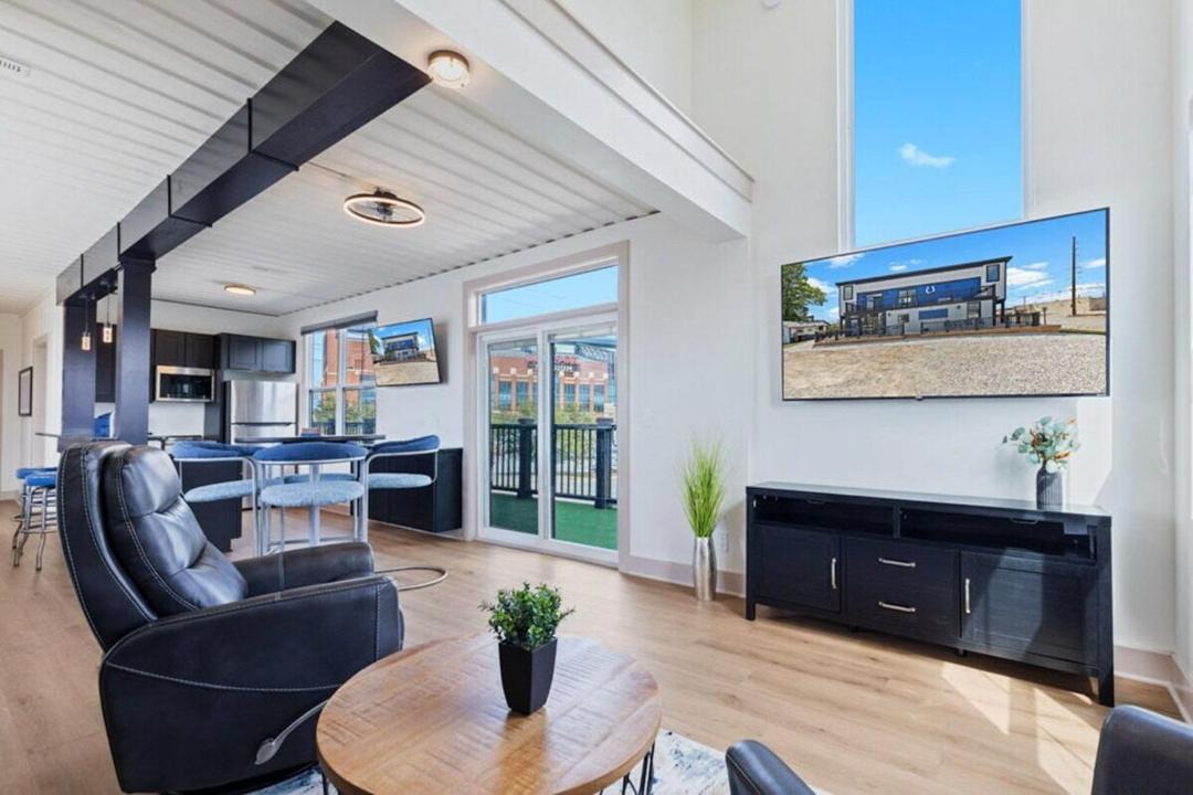 Photo of Others in Babe Denny