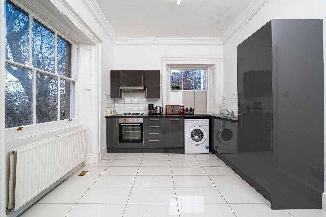 Photo of Kitchen in Canary Wharf