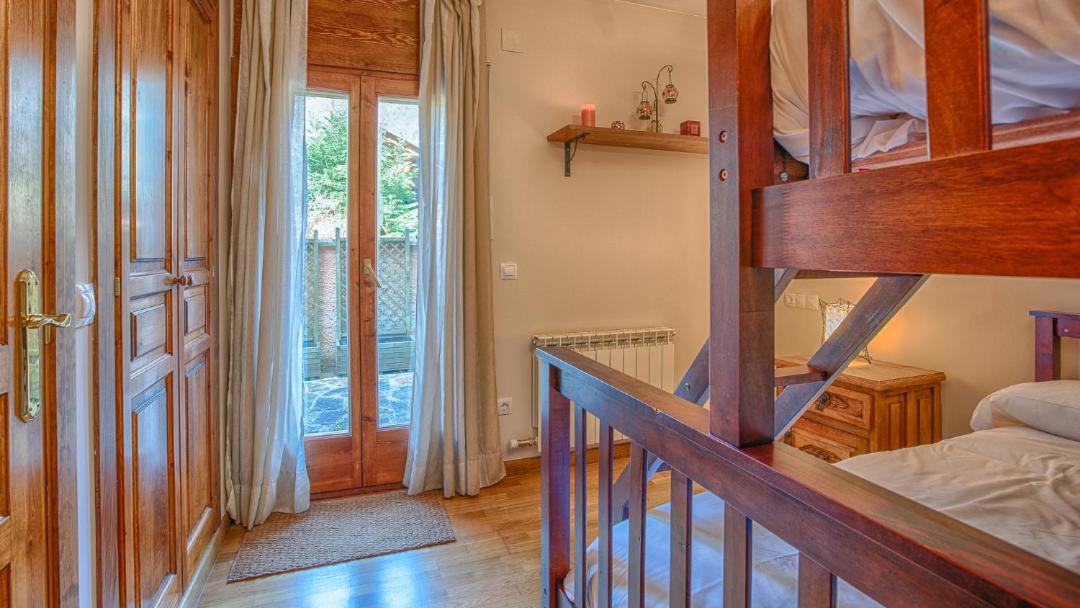 Photo of Bedroom in Les