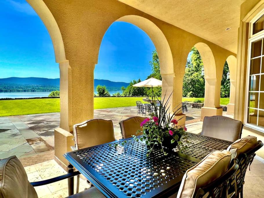 Photo of Others in Middle Hope