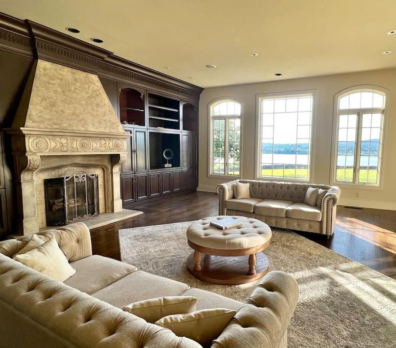 Photo of Others in Middle Hope