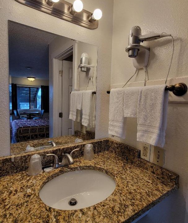 Photo of Others in Haller Lake