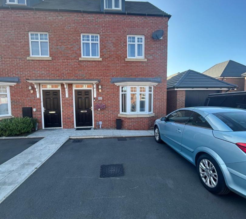 Photo of Others in Formby