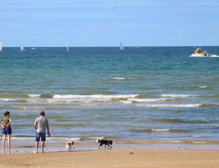 Photo of Others in Courseulles-sur-Mer