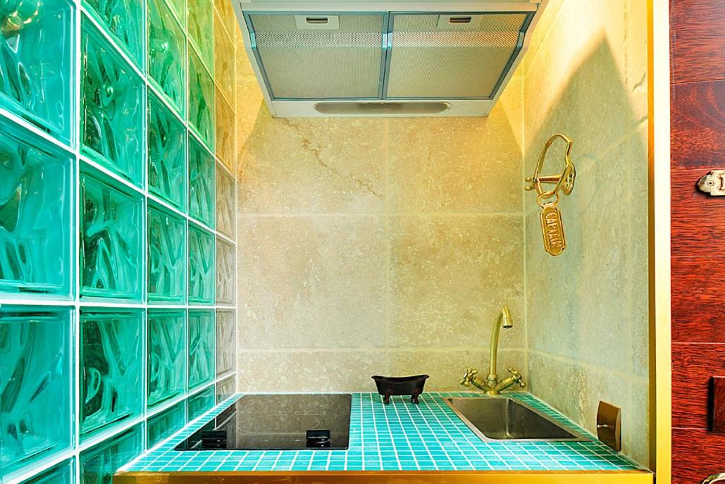 Photo of Others in Saint-Merri