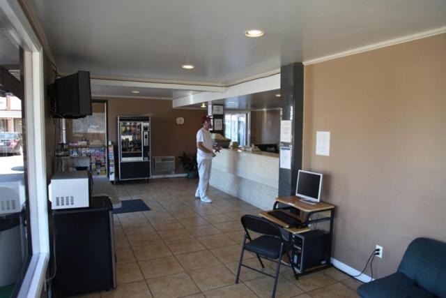 Photo of Livingroom in SeaTac