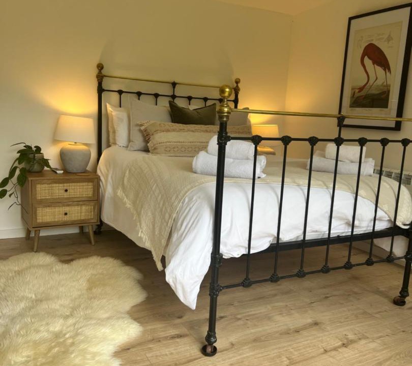 Photo of Others in Gweek