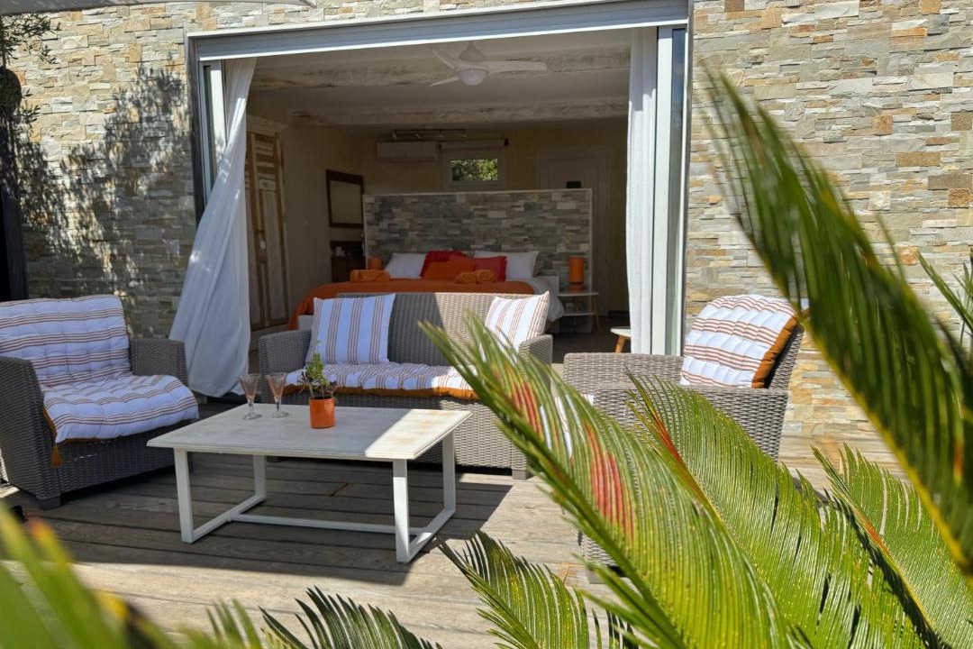 Photo of Others in Coti-Chiavari