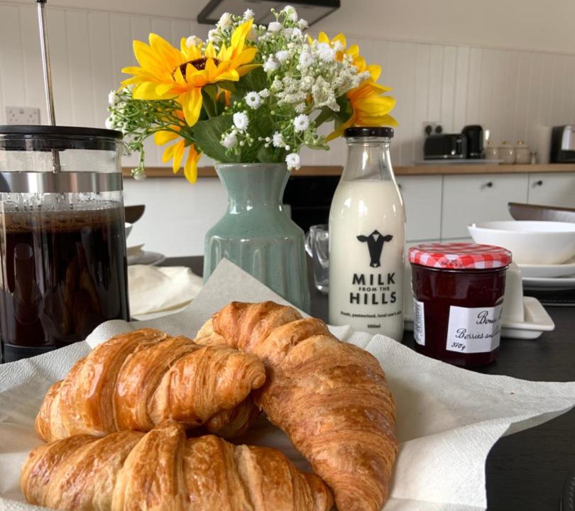 Photo of Others in Hoylandswaine