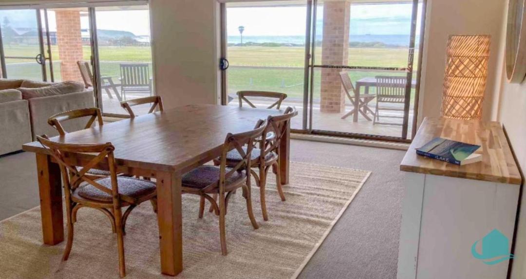 Photo of Others in Caves Beach