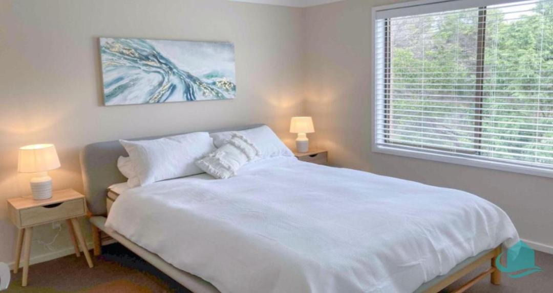 Photo of Others in Caves Beach