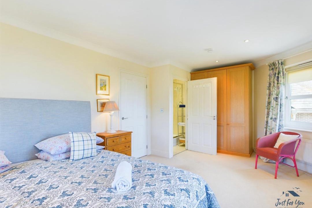 Photo of Others in Bembridge