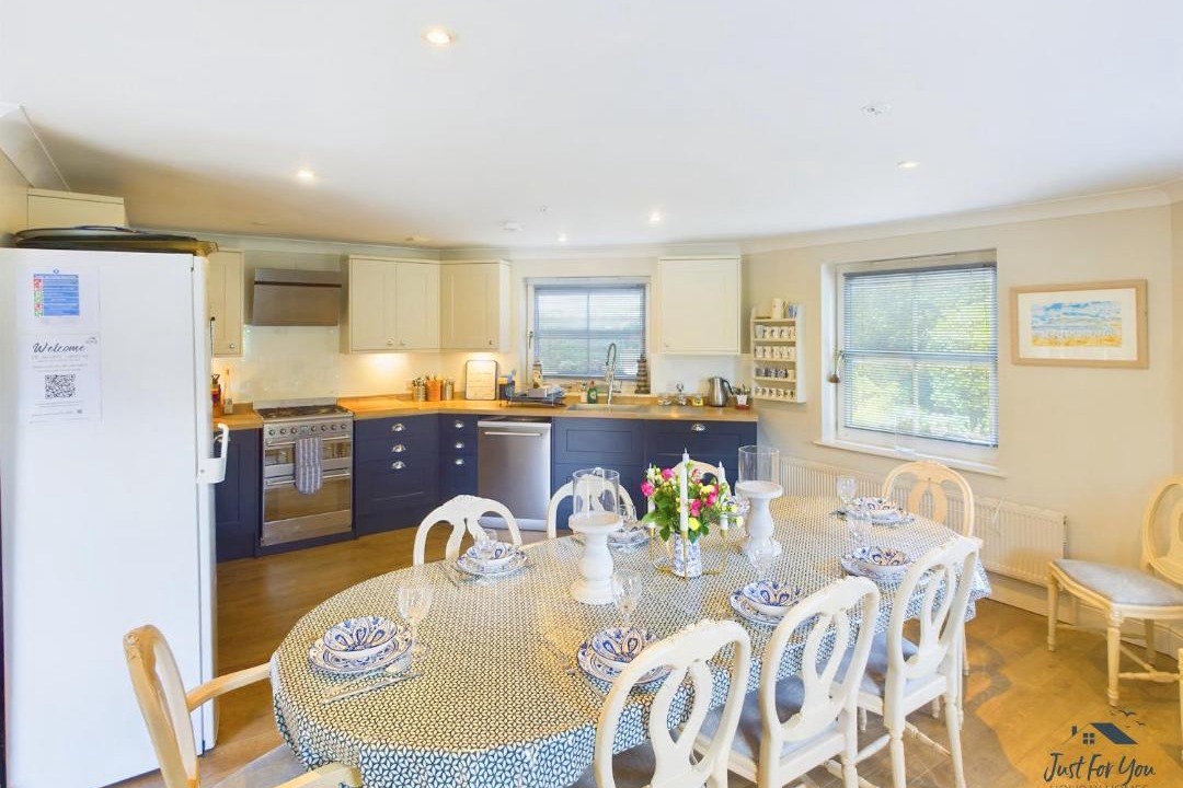 Photo of Others in Bembridge