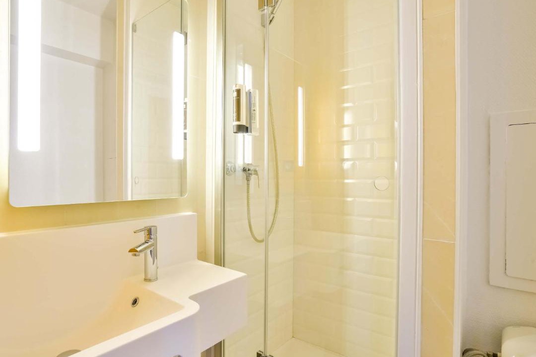 Photo of Bathroom in Malakoff