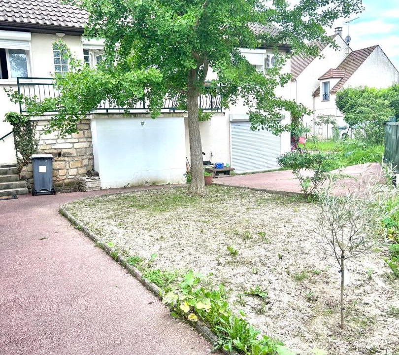 Photo of Others in Moussy-le-Vieux