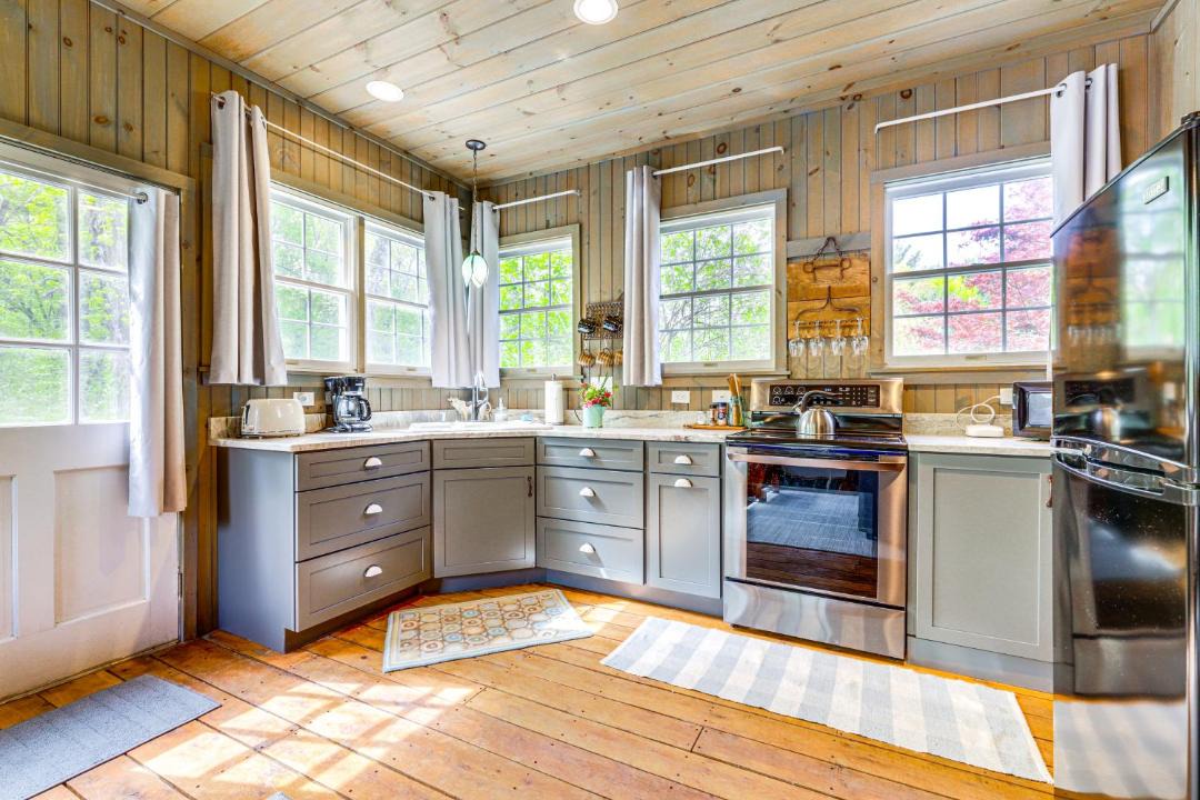 Photo of Others in Ballouville