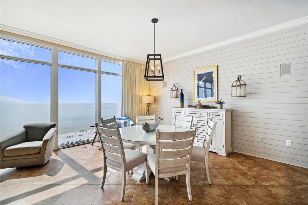 Photo of Others in Thomas Drive